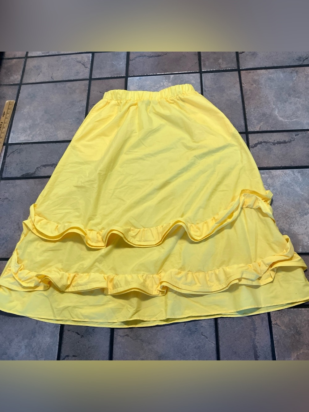 ashley stewart yellow ruffle skirt size 14/16 NWT
